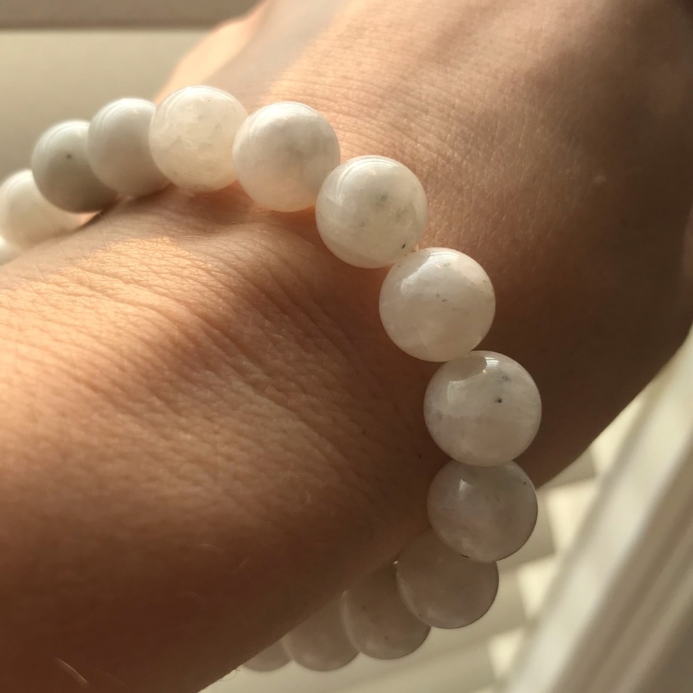 Meditate and Align Chakras! Rainbow Moonstone